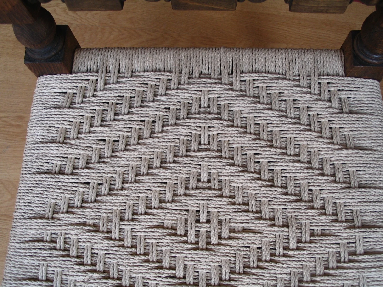 Close view of a finished diamond cord pattern